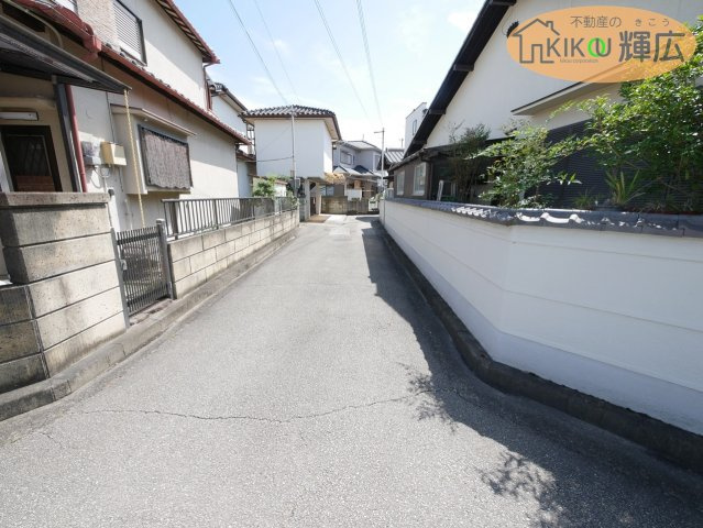 高砂市阿弥陀町魚橋　土地の周辺|進入路部分です。