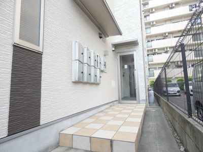 【エントランス】 | アオトゥーレ尾頭橋