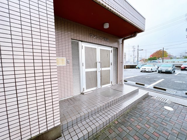 サンライフ有楽のエントランス
