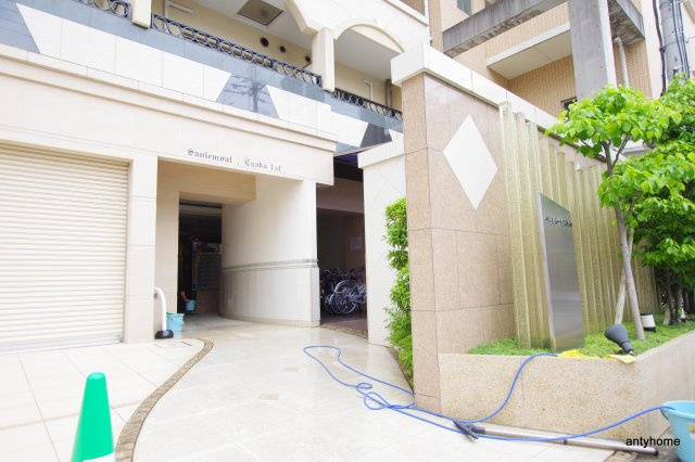 サンレムート江坂1st　仲介手数料無料のエントランス