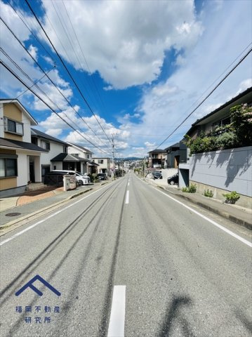 博多区月隈2丁目　戸建ての前面道路含む現地写真