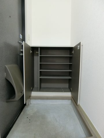 ラシェットエムザA棟の収納