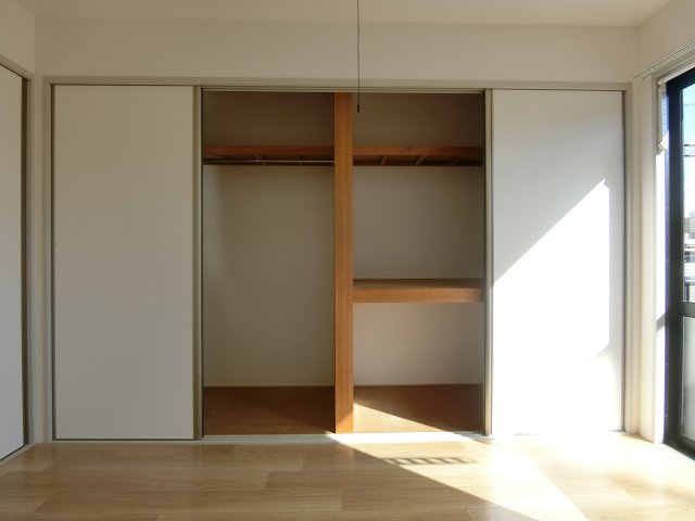 ラシェットエムザA棟の収納