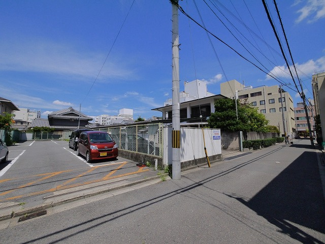 ミオカーナ三条町駐車場の駐車場|カースペースがあります