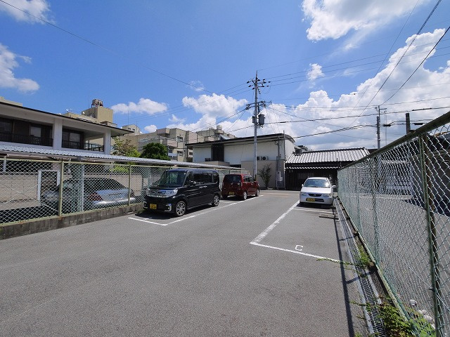 ミオカーナ三条町駐車場の駐車場|駐車スペースもあります