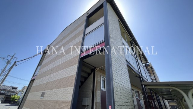 レオパレスグランツの外観