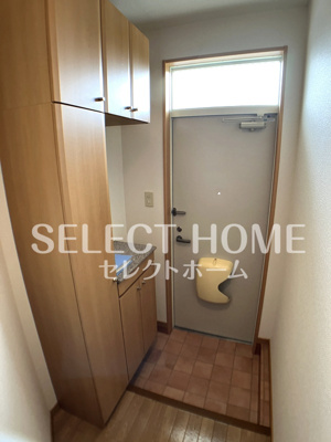 【玄関】 | ドリームＣ | 明るい玄関です