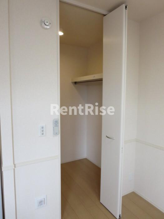 シャトル緑ヶ丘の収納