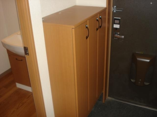 クオリティ パレス|下駄箱