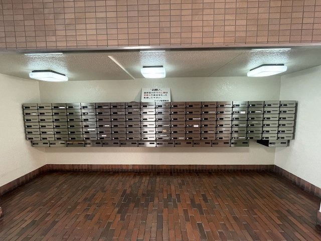 ふよう港ハイツのエントランス