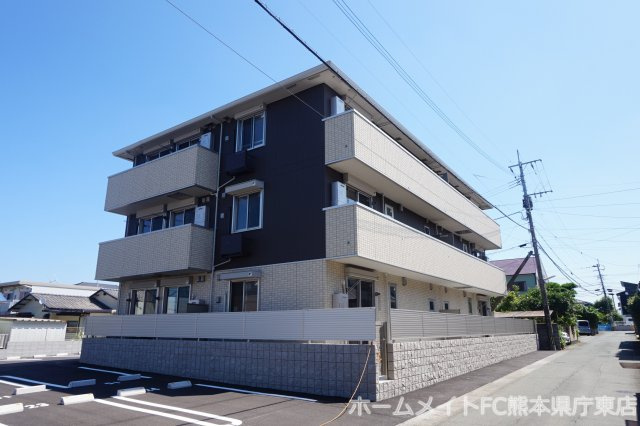 熊本市東区戸島西１丁目のアパート