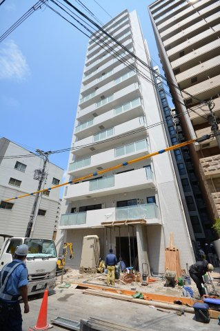 プレディアコート本町の外観