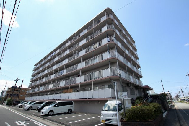 サーパス松島の外観|福岡南バイパスや都市高速が近いので、交通アクセスも良好！