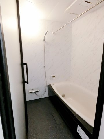 広島市安佐北区可部５丁目　中古一戸建ての浴室|広々とした浴槽でくつろぎのバスタイム