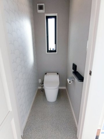 広島市安佐北区可部５丁目　中古一戸建てのトイレ|ゆったりとした空間のトイレです