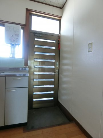 コーポNSの玄関