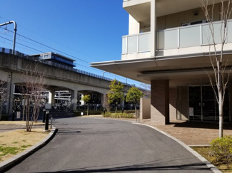 【エントランス】 | 車寄せ