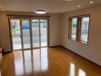 【居間・リビング】 | 加古郡播磨町宮西1丁目　中古戸建 | LDK南向きで日当たり良好！！