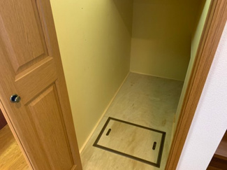 【収納】 | 加古郡播磨町宮西1丁目　中古戸建 | 階段下収納♪たっぷり収納できます！！
