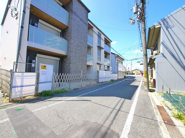 シャーメゾン桜井の駐車場