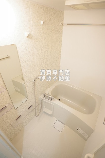 LUORE浄心EASTの浴室