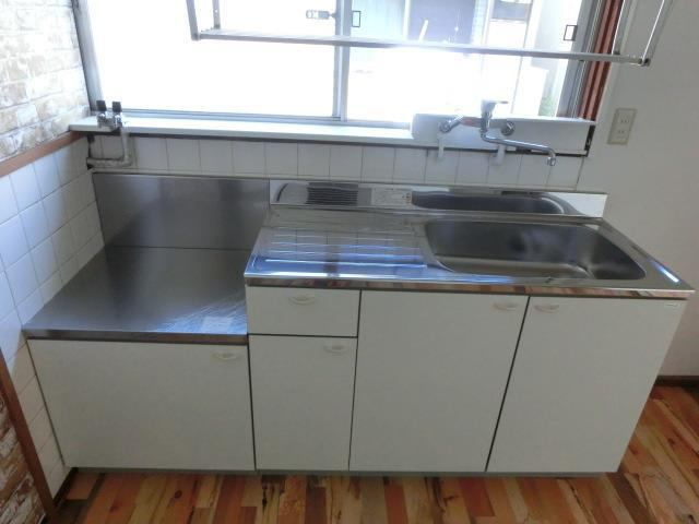 春日野町戸建てのキッチン