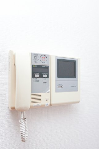 サヴォイジ・アトリウム　6階のセキュリティ|別号室（反転タイプ）のものです。現状優先になります。