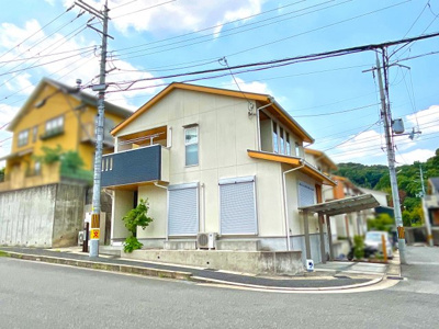 【外観】 | 宇治市莵道妙見　中古戸建 | 〈こちらの物件〉に興味がある方はお気軽にお問い合わせ下さい！月々のお支払い希望額からお客様が購入可能な物件の価格をシミュレーション致します(*´▽｀*)