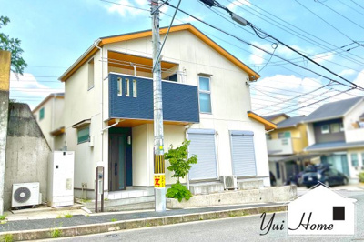 【外観】 | 宇治市莵道妙見　中古戸建 | 土地《40.85坪》の広い敷地（＾◇＾）角地で開放的なロケーションです！陽当りや風通し良好な、暮らしやすい快適なお住まいです。