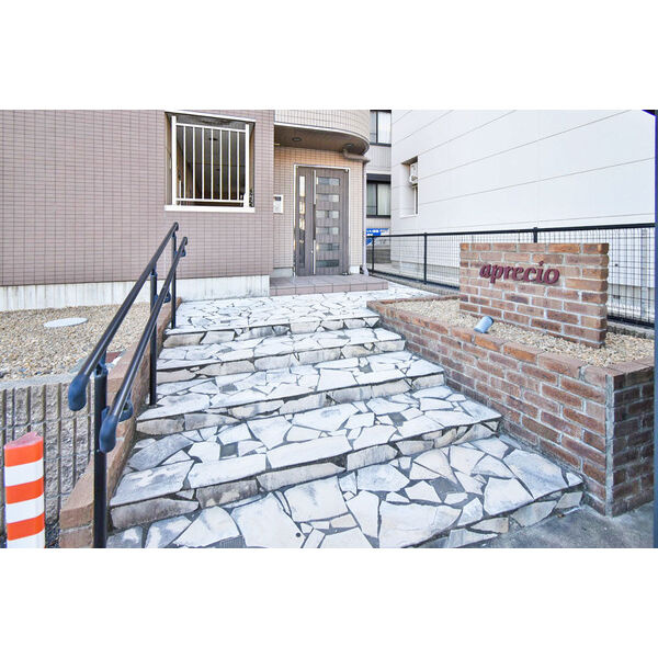 aprecio　　 刈谷市近郊の賃貸はクラスホーム刈谷店のエントランス