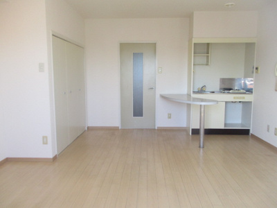 【居間・リビング】 | シャトーイズミ