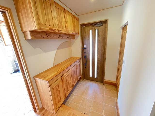 藤岡市藤岡　中古2480の玄関