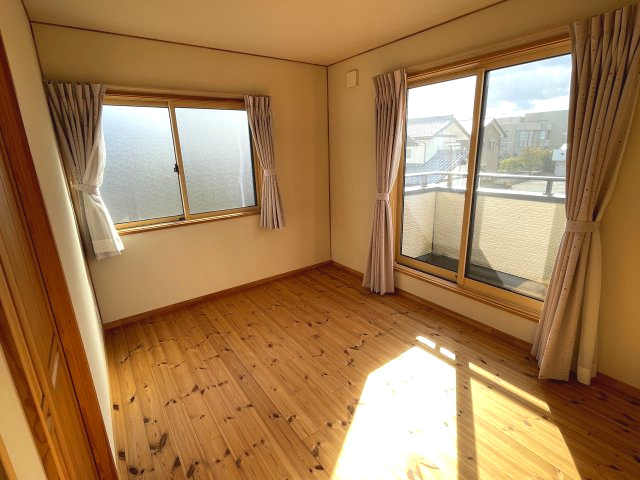 藤岡市藤岡　中古2480の洋室