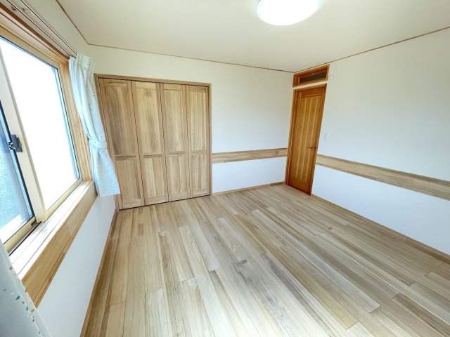 藤岡市藤岡　中古2480の洋室