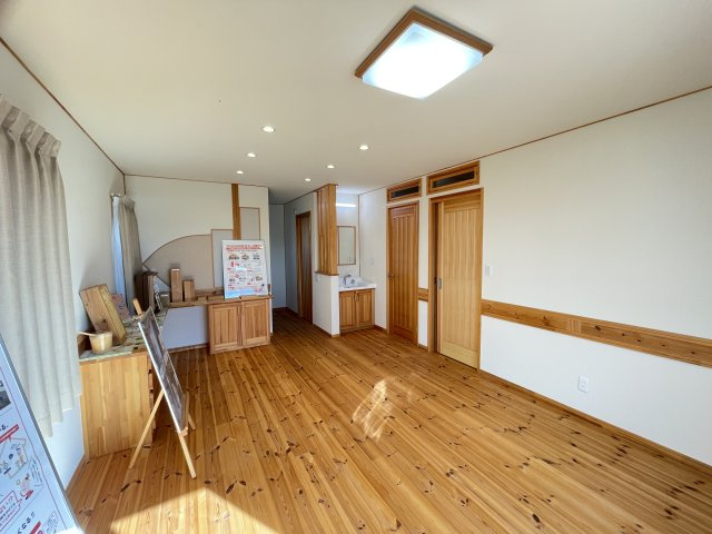 藤岡市藤岡　中古2480の洋室