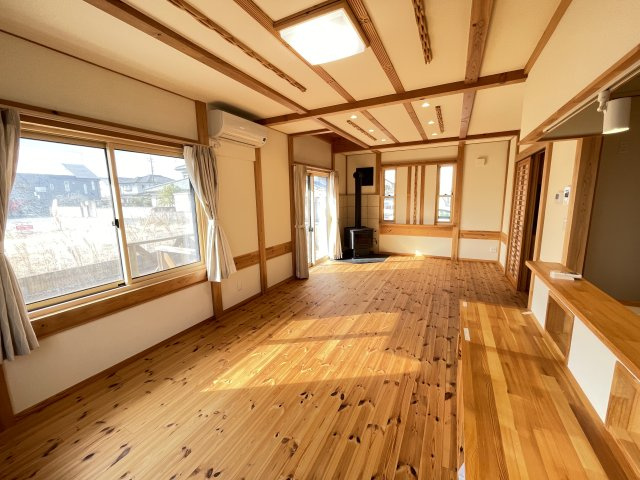 藤岡市藤岡　中古2480の居間・リビング