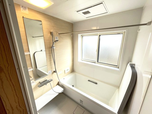 藤岡市藤岡　中古2480の浴室