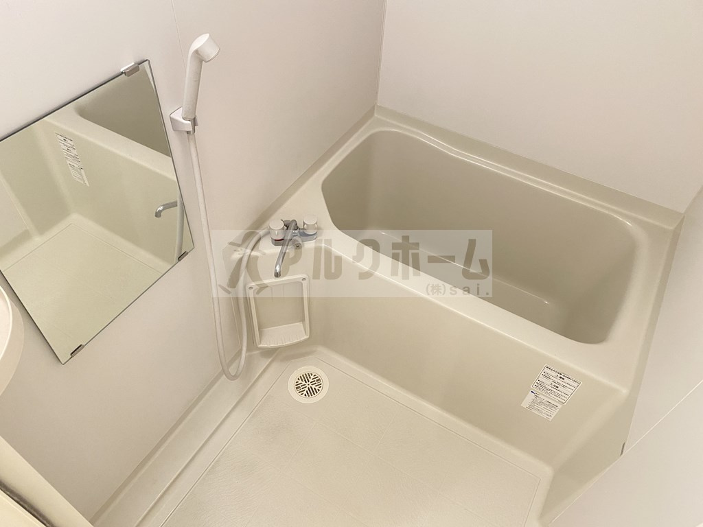 クリエ西山本の浴室