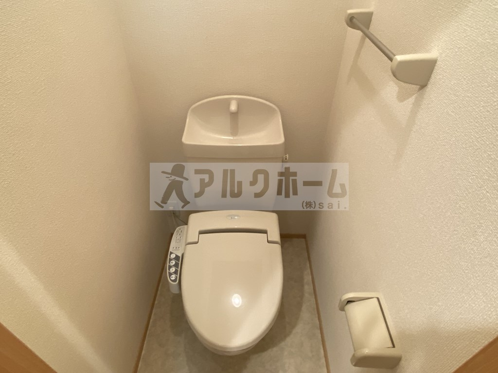 クリエ西山本のトイレ