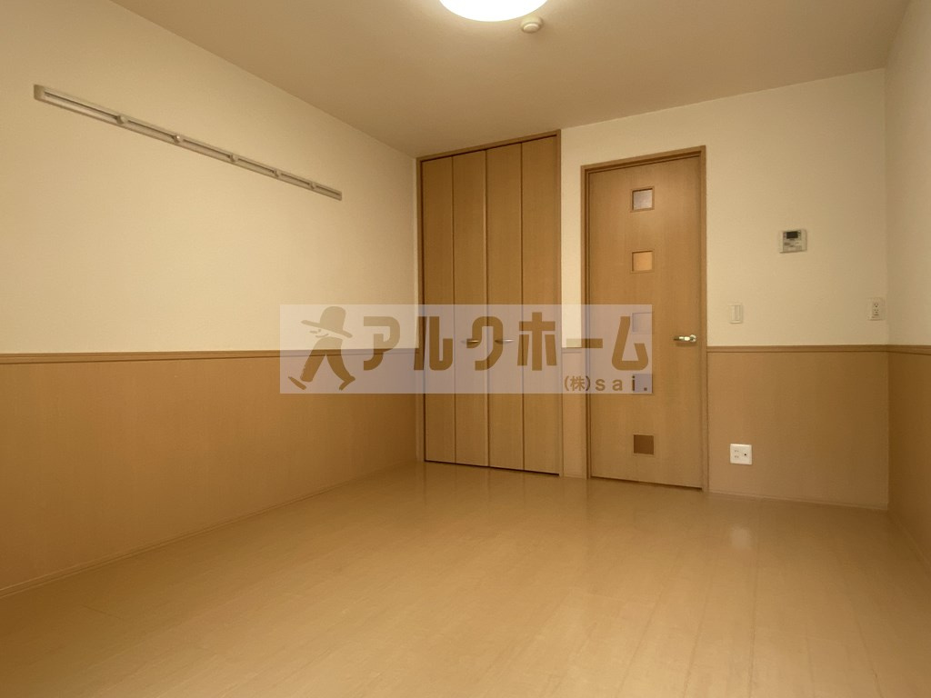 クリエ西山本の居間・リビング