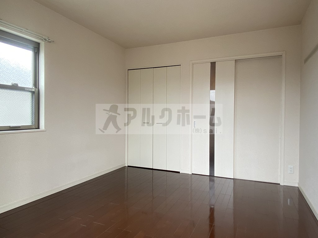 エレガンツア南本町の居間・リビング