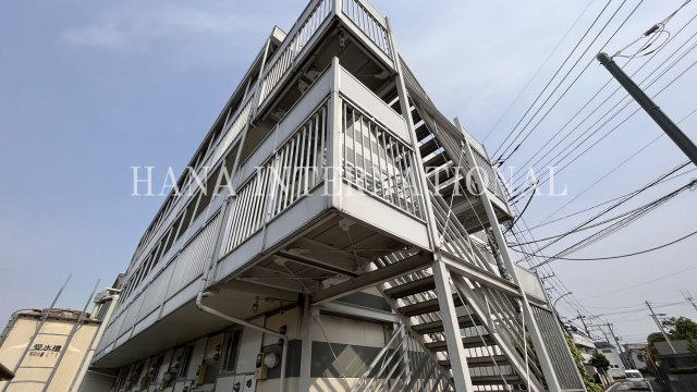 レオパレスプレーヌの外観
