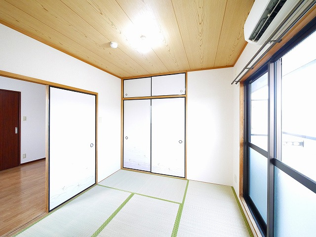 富士ビル2号館の和室|和室ならではの温かな和の空間で寛ぎの時間を過ごせます