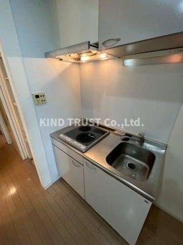 天満アパートメントのキッチン|コンパクトなキッチンで掃除もラクラク