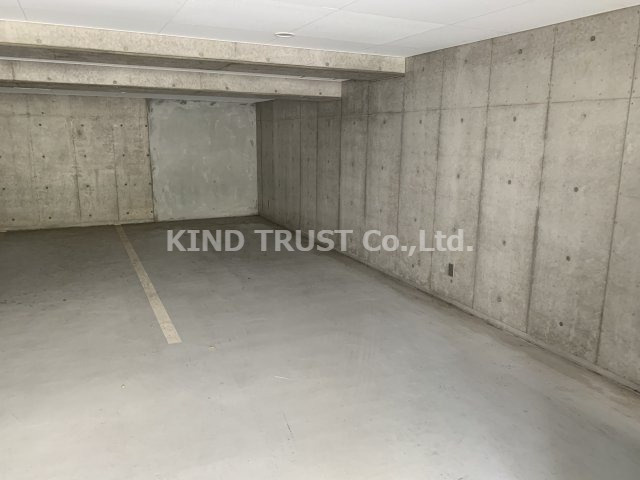 天満アパートメントの駐車場|駐車場完備です