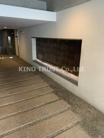 天満アパートメントのロビー|落ち着いたロビーです