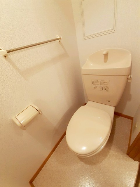 シュープリームのトイレ