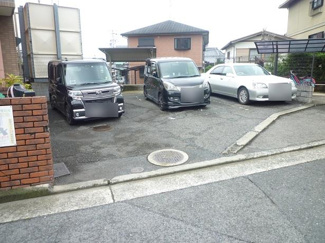 【駐車場】