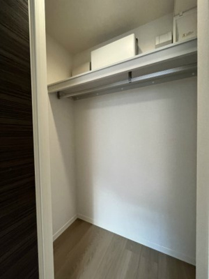 【収納】 | ハルモニアステラ【SHM】 | コートも掛けられるWIC！しわにならないのが嬉しいですね☆