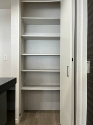 【収納】 | ハルモニアステラ【SHM】 | 稼働タイプの収納有！高さのあるものも簡単に収納できます☆